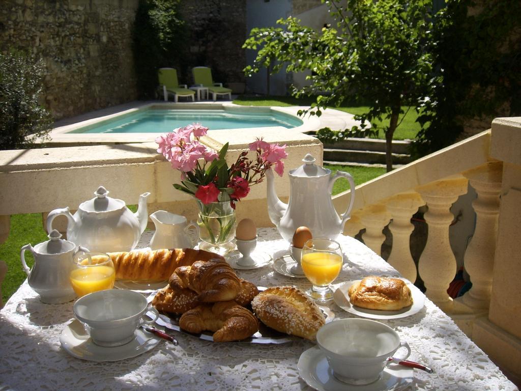 Les Saisons Bed and Breakfast Villeneuve-lès-Avignon Εξωτερικό φωτογραφία